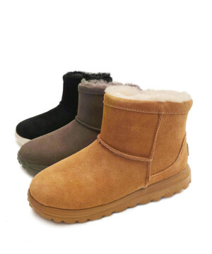 Mini Zipper Classic UGG Boots